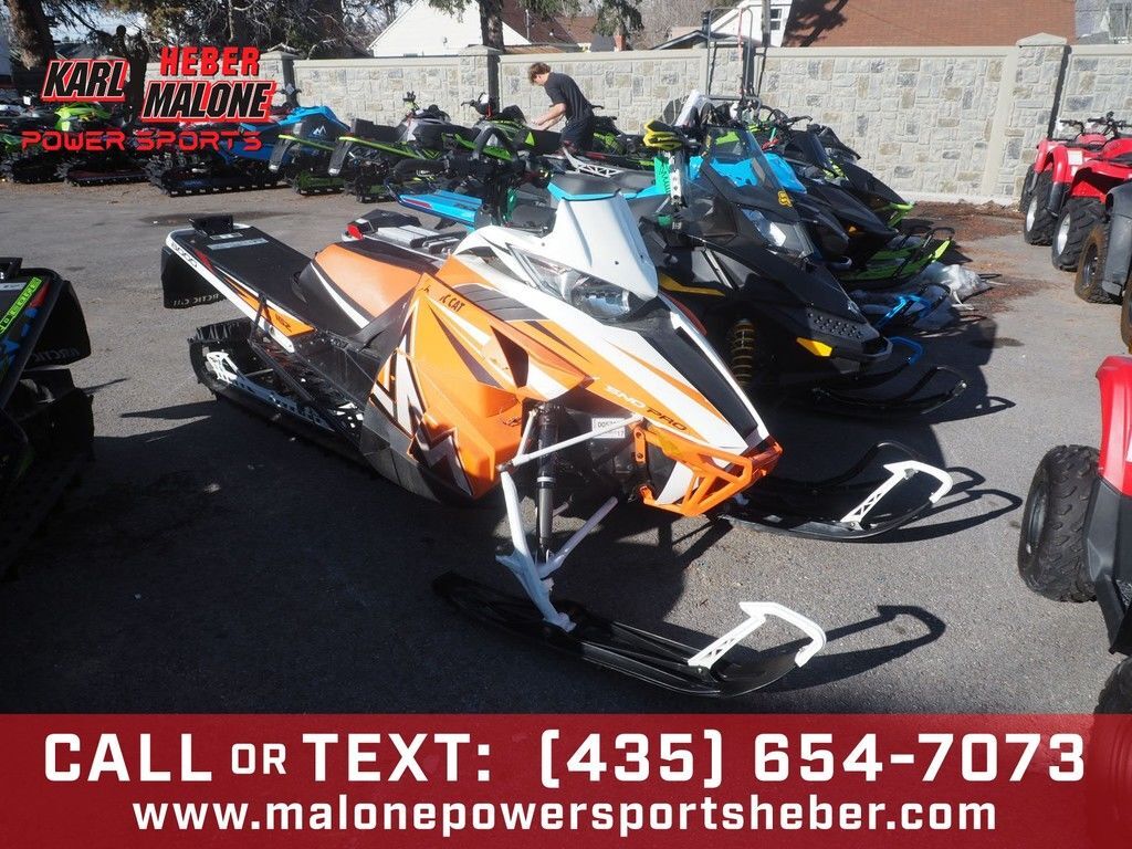 2016 Arctic Cat® M8000