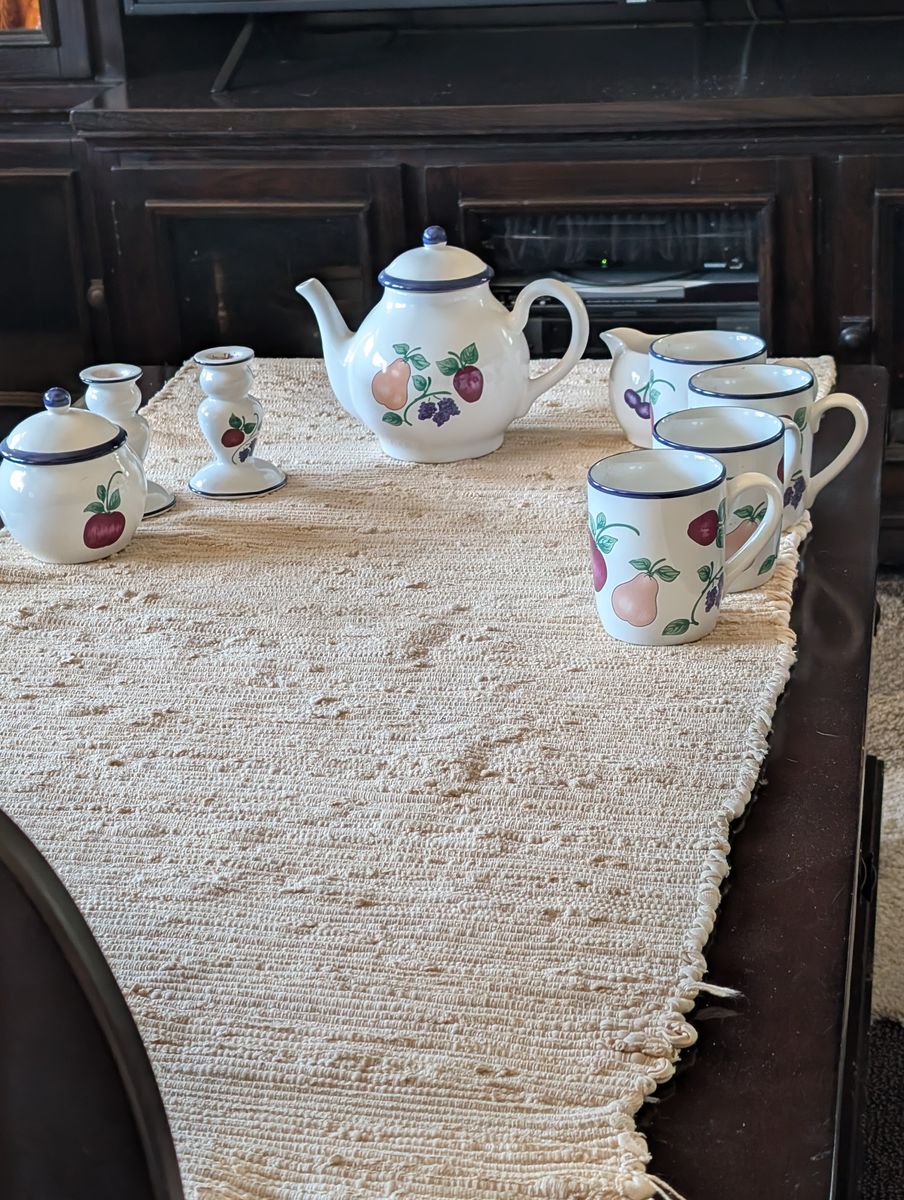 Orchard Medley Tea Set