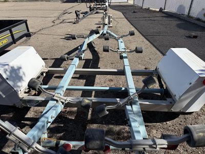 Boat trailer, adjustable, with rollers