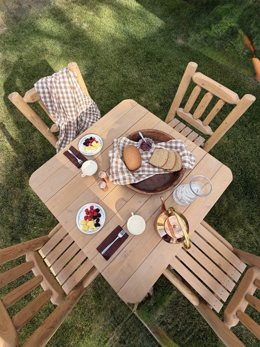 Rustic Warehouse Canadian Log Dining Set – Solid Wood Cabin Style.  $900