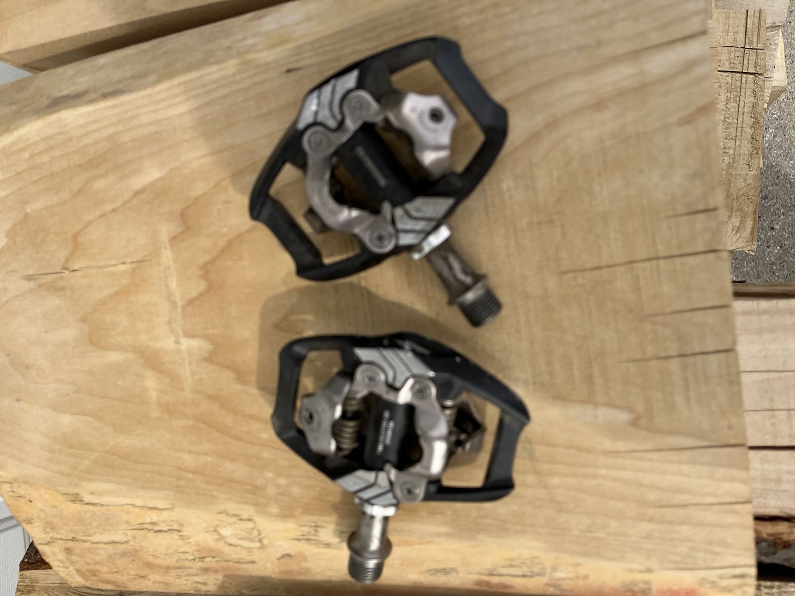 Like new shimano XT PD-M8020
