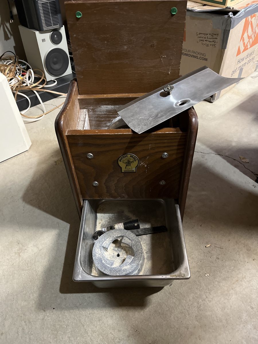 Magic mill wheat Grinder