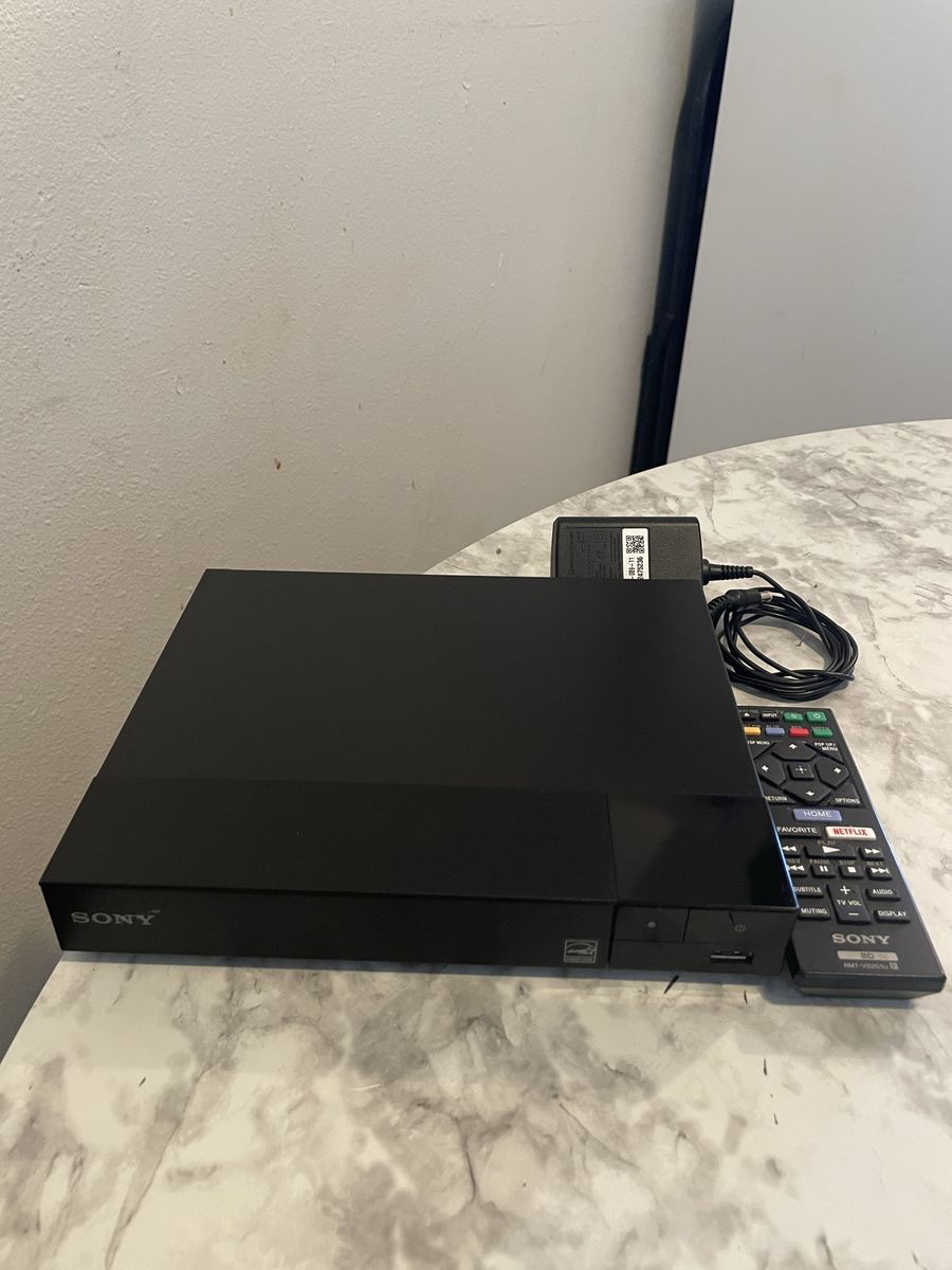 Sony BDP-s1700 4K  Streaming Blu-ray DVD Disc Player