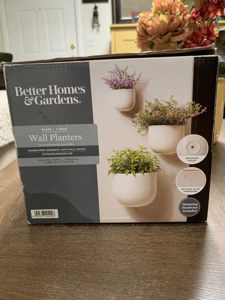 White 3 Pack Better Homes & Gardens Wall Planters