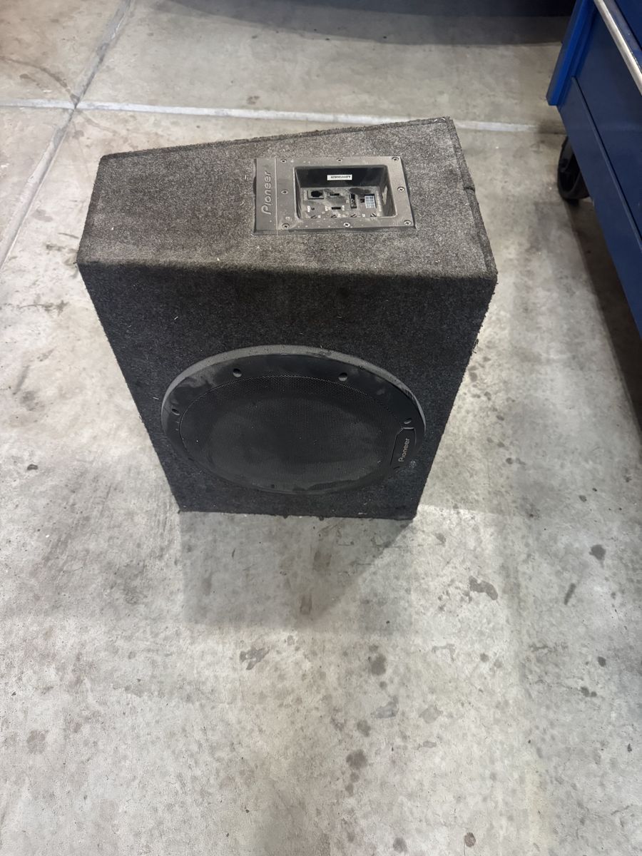 1500W 12" Pioneer Enclosed Subwoofer w/ Amplifier Car Audio Bass Speaker
