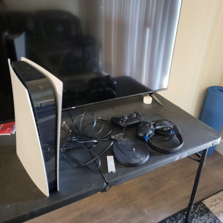 ps5 digital comes and gaming headset "NO TRADES"