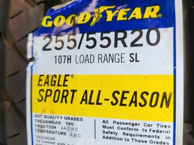255/55r20 goodyear eagle sport all season