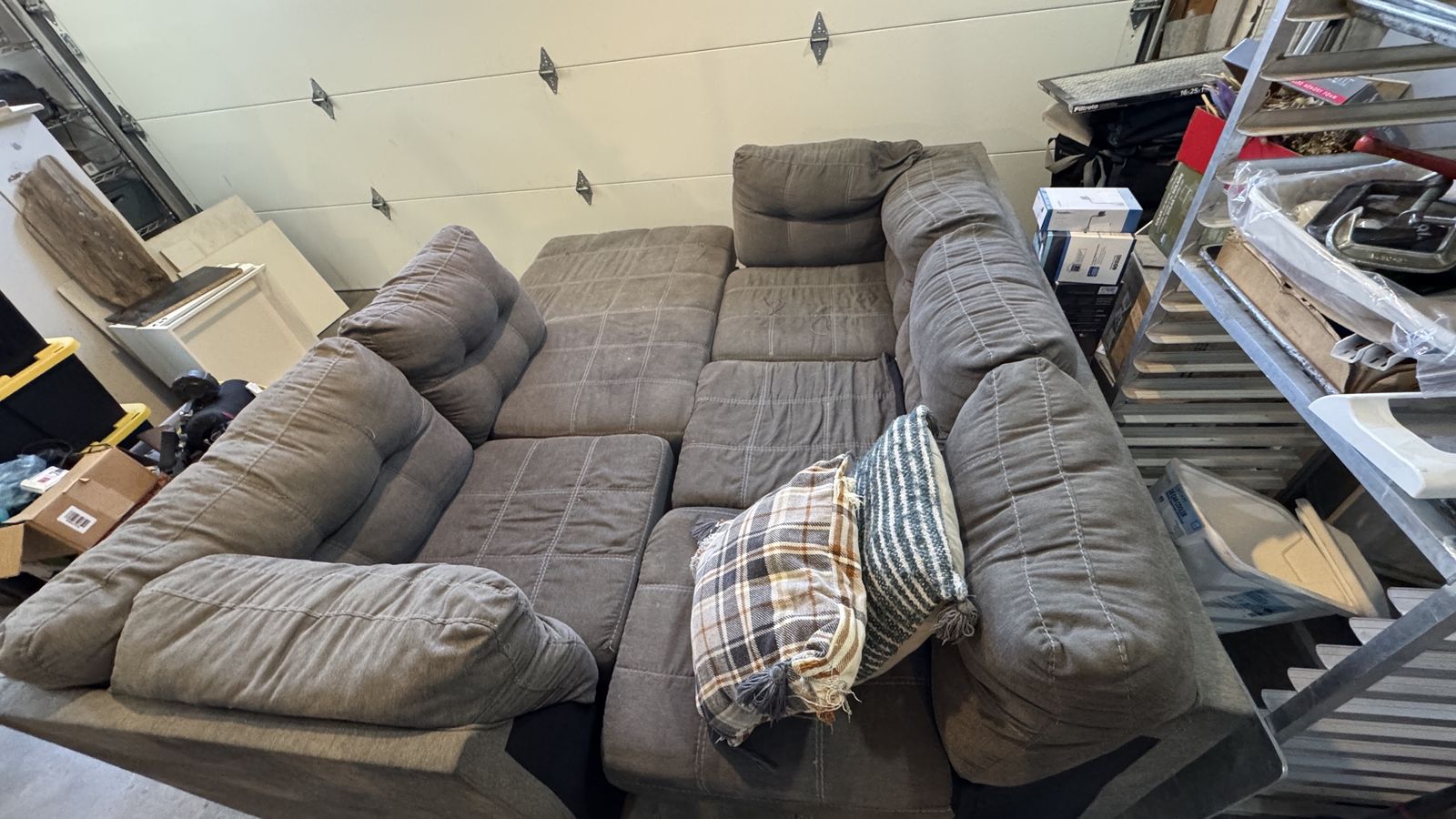 Free sectional