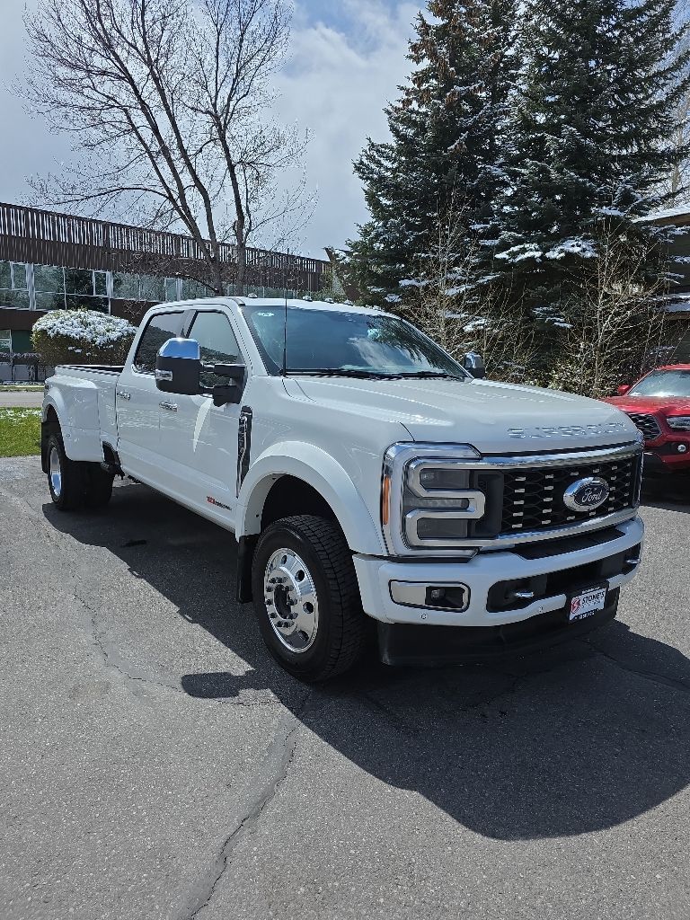 2023 Ford F-450 Super Duty Platinum