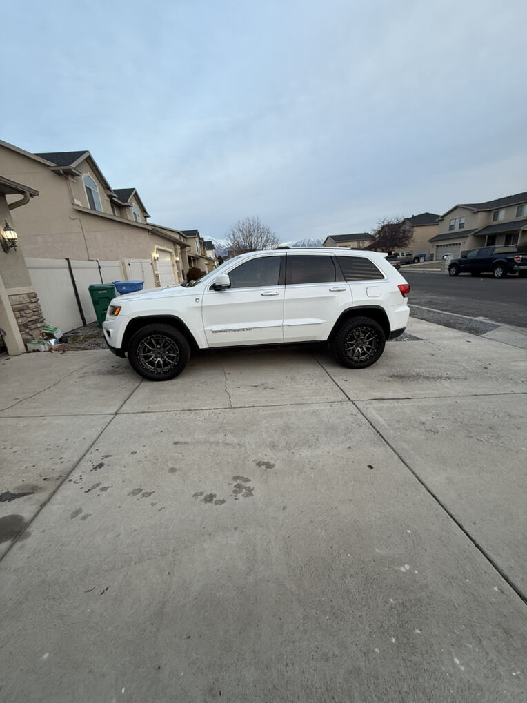2014 Jeep Grand Cherokee Overland