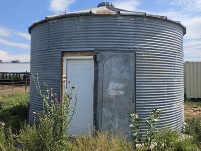 Used Grain Silo Chicken Coop - Durable Metal Construction, Spacious Interior