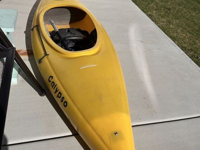Kayak The Yellow Calypso