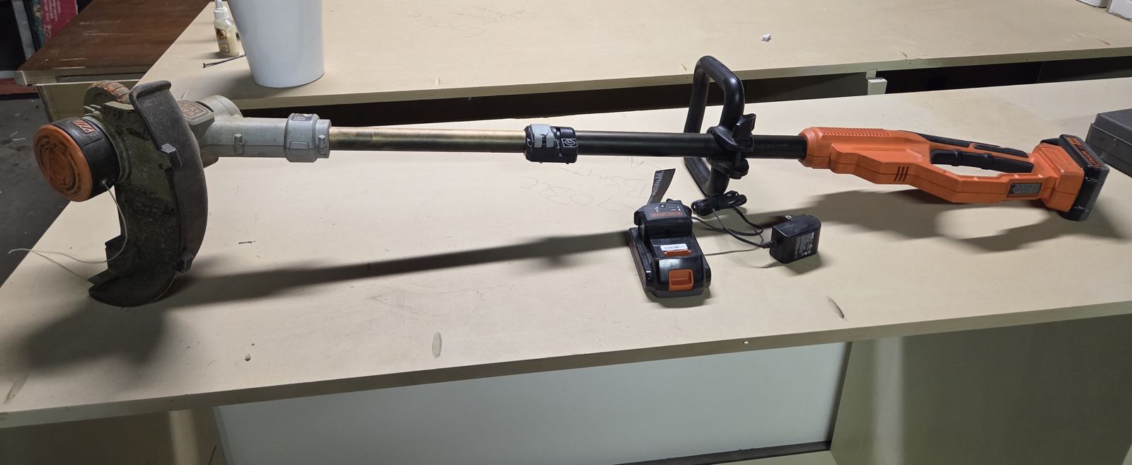 String trimmer black & decker 20v lithium