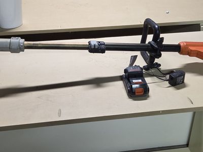 String trimmer black & decker 20v lithium
