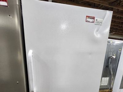 White Upright Stand-Up Stand-Alone Freezer ( Not Frost Free )