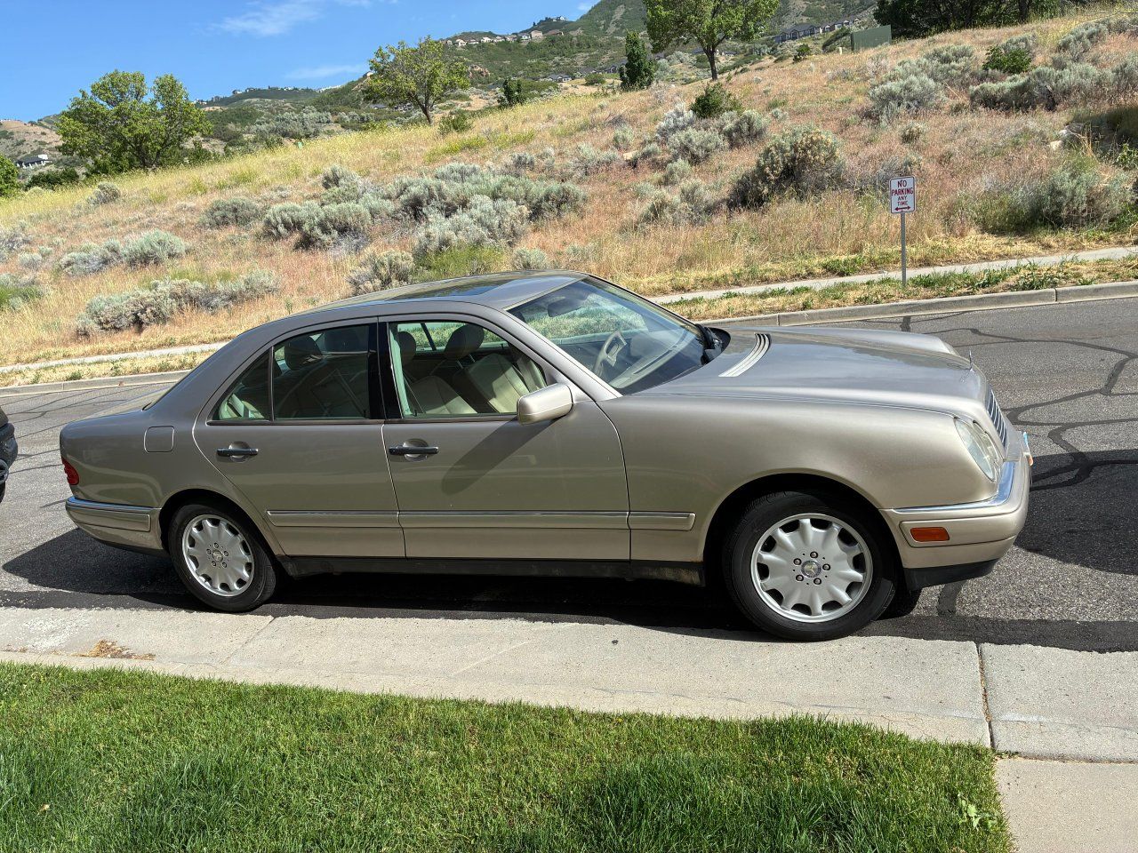 1999 Mercedes-Benz E-Class E 320
