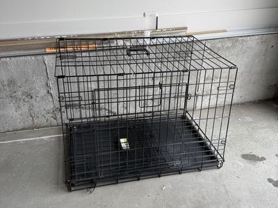 Black Wire Pet Crate Dog Kennel with Plastic Tray - 30" L x 19" W x 21" H