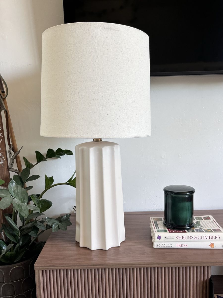 Table lamp