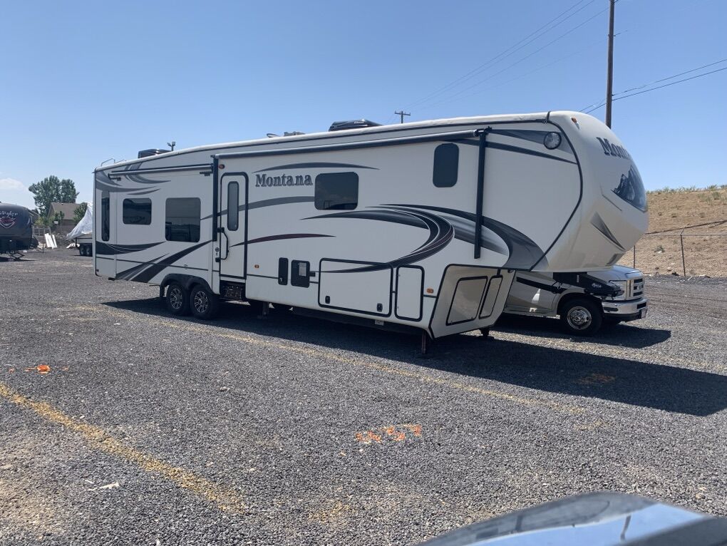 2015 Montana 3910FB 49,999.99 OBO