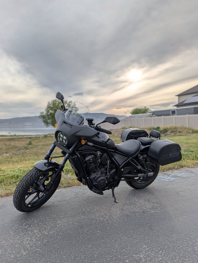2022 Honda Rebel 1100 DCT - Loaded and LOW Miles!