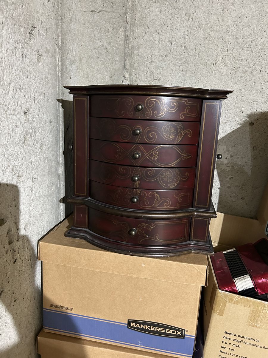 Jewelry Box
