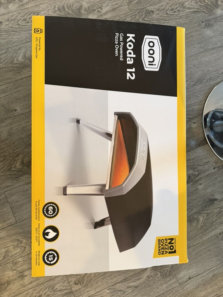 Ooni Pizza Oven And Spatula