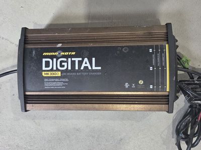Minkota On-Board Battery Charger