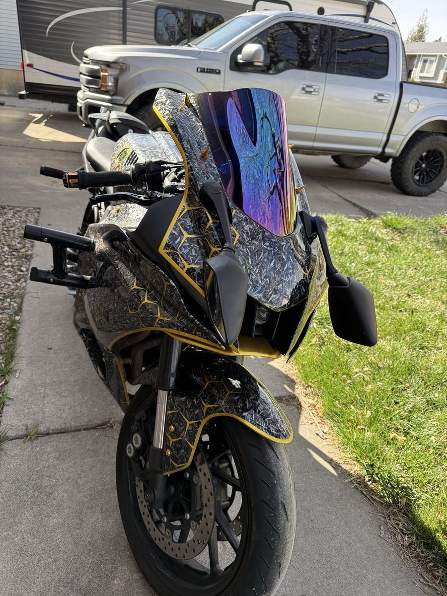 Yamaha R7