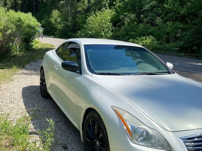 2010 Infiniti G37