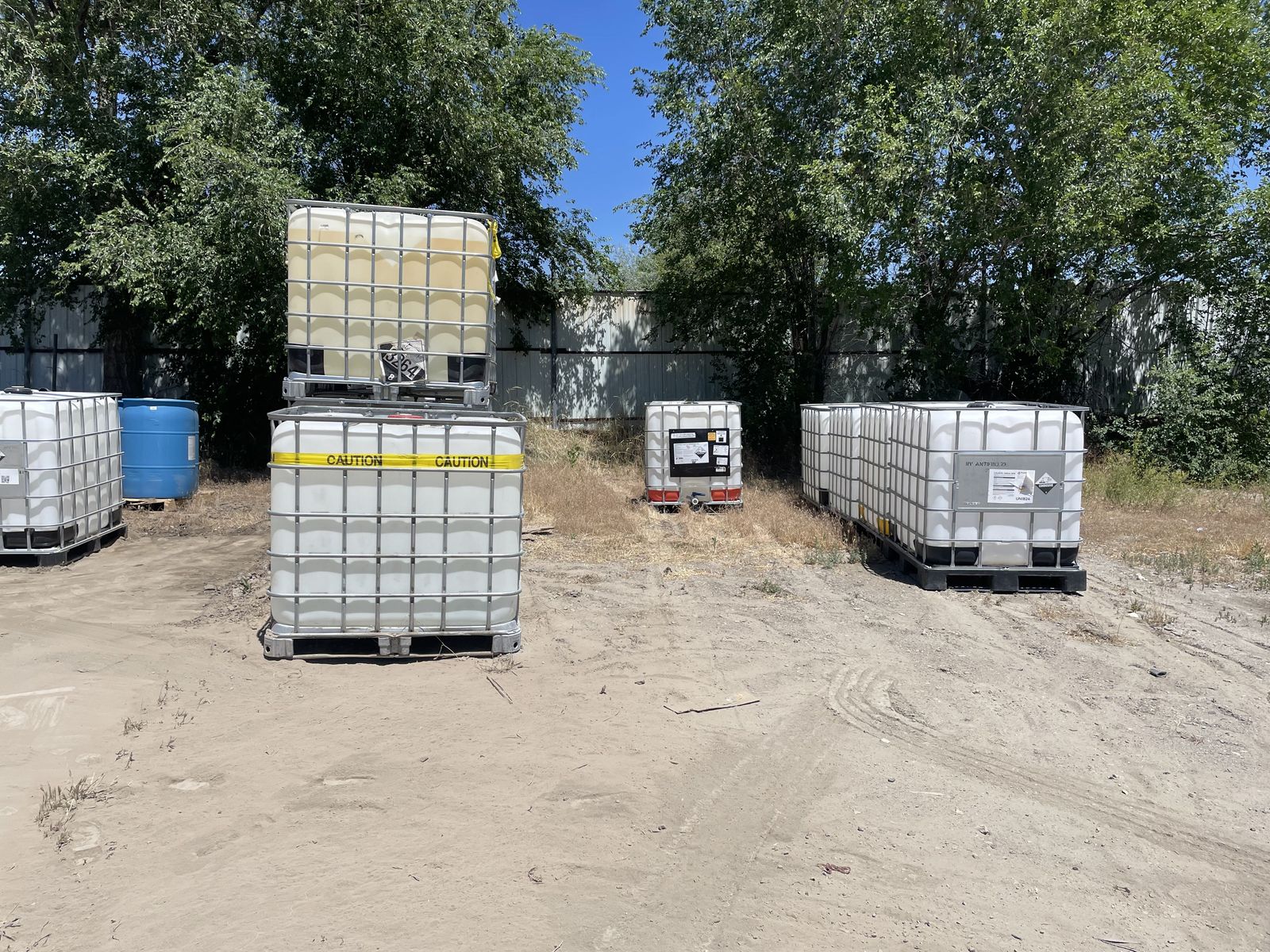 Used IBC Totes (275-Gal) & 55-Gal Drums - Bulk or Individual