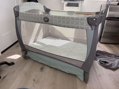 Graco Pack n Play Portable Playard
