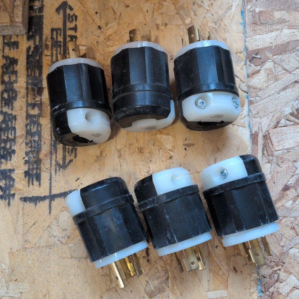 Leviton NEMA L6-20 male end plug