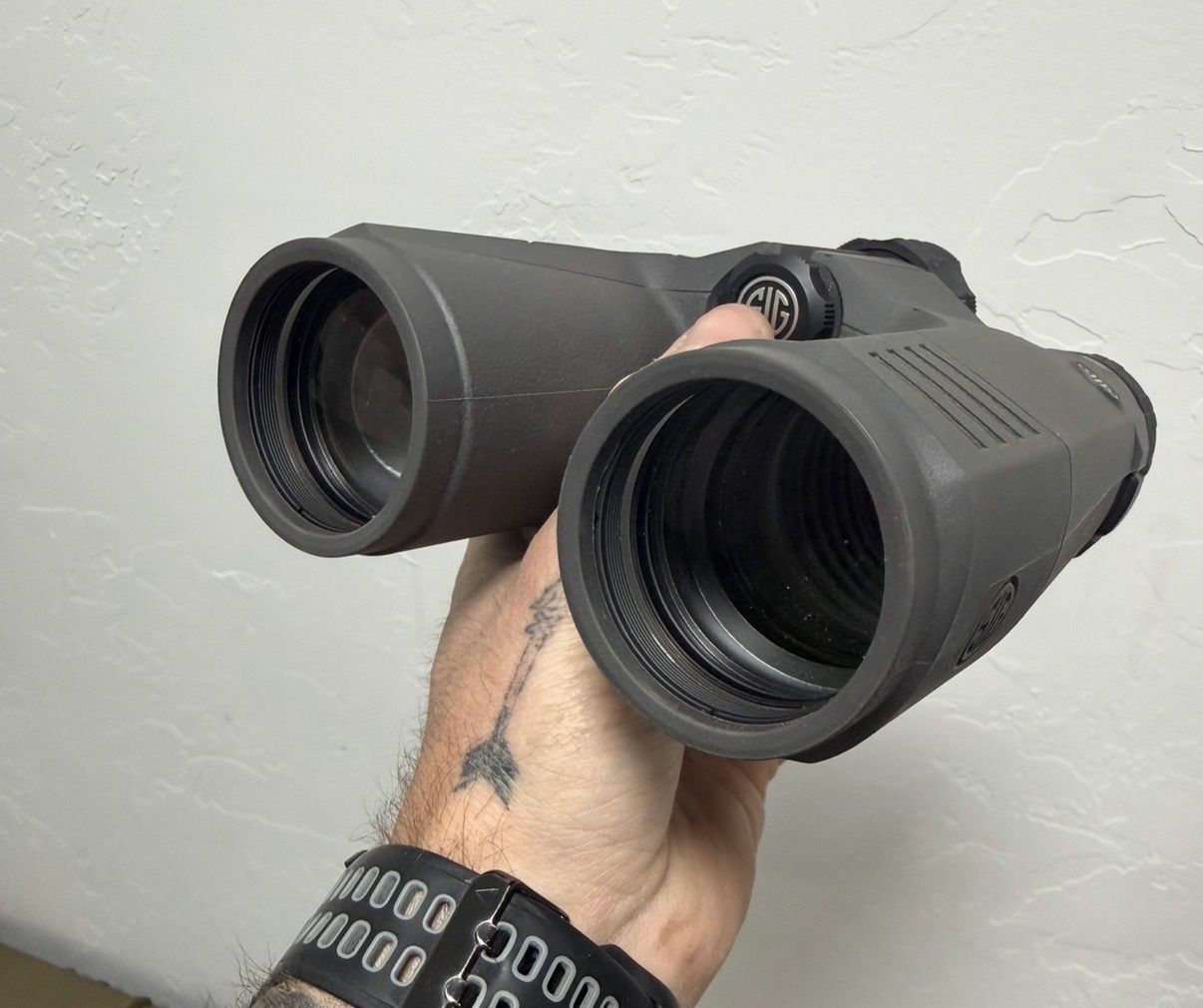 Main image 3