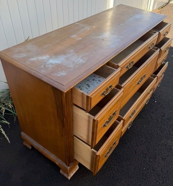 Main image 3