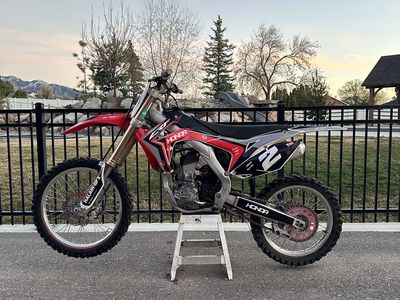 2017 Honda 250r CLEAN