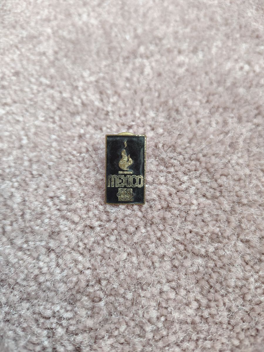 Vintage Olympics pin for Mexico