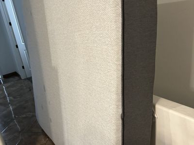 Used Memory Foam Mattress - White and Gray king size like new clean $100