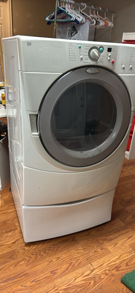 Whirlpool Duet Gas dryer