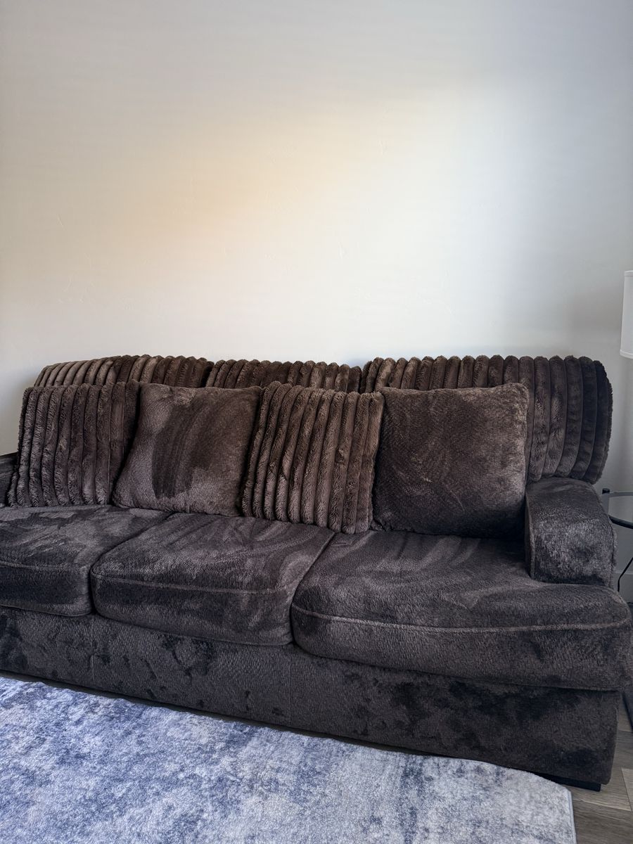 Main image 2