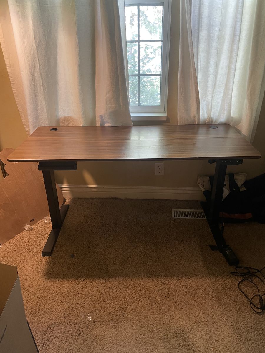 Standing desk