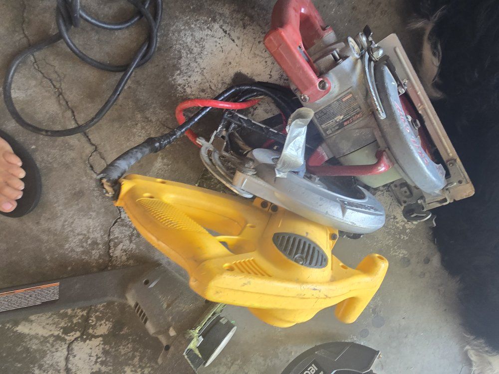 2 Skil Saw & Ryobi Angle Grinder Power Tool Set - Used Condition