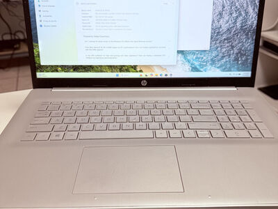 Awesome Hp 17 w/warranty