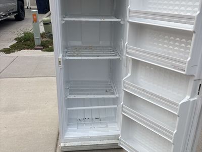 Deep freezer. Free!!!