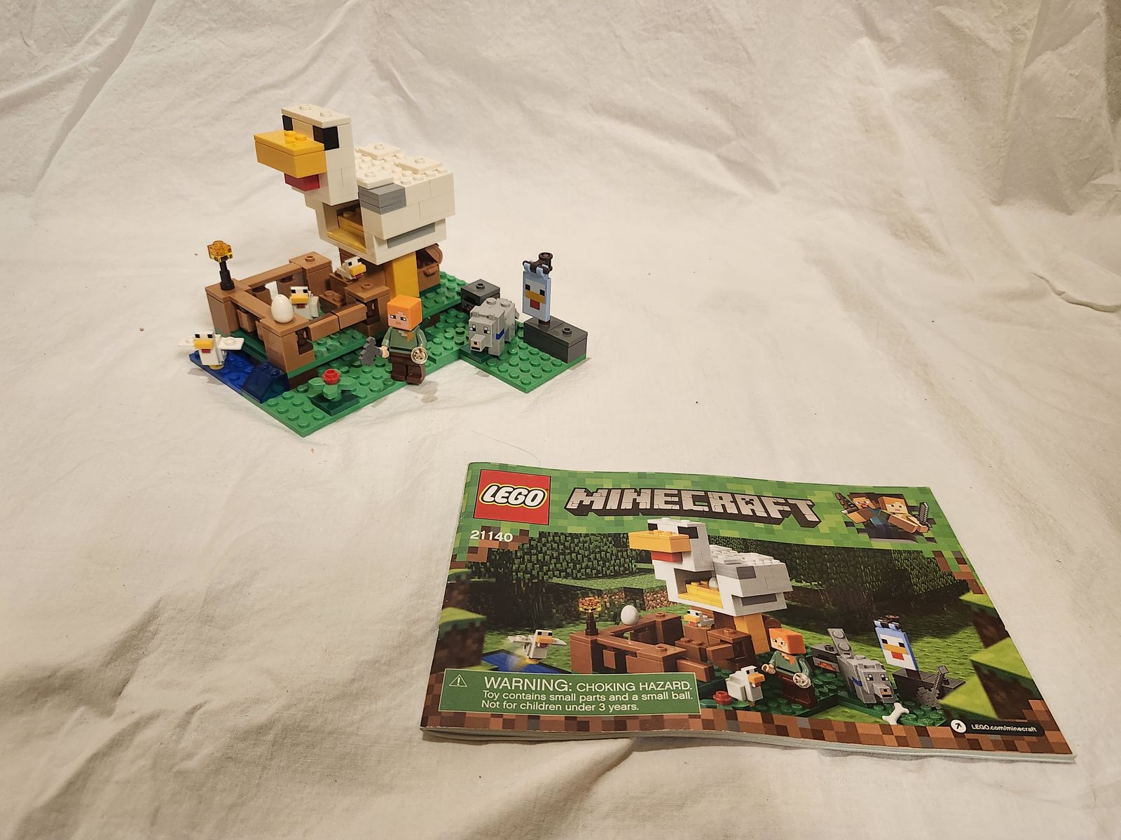 LEGO Minecraft 21140 The Chicken Coop – 100% Complete w/ Instructions