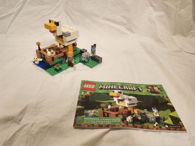 LEGO Minecraft 21140 The Chicken Coop – 100% Complete w/ Instructions