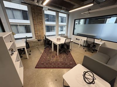 Team Office in Downtown SLC - Startups and Small Business, Look No Further
