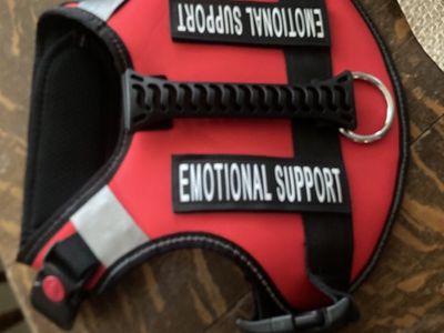 NEW- Size Medium Harness W Emotional Support Patch