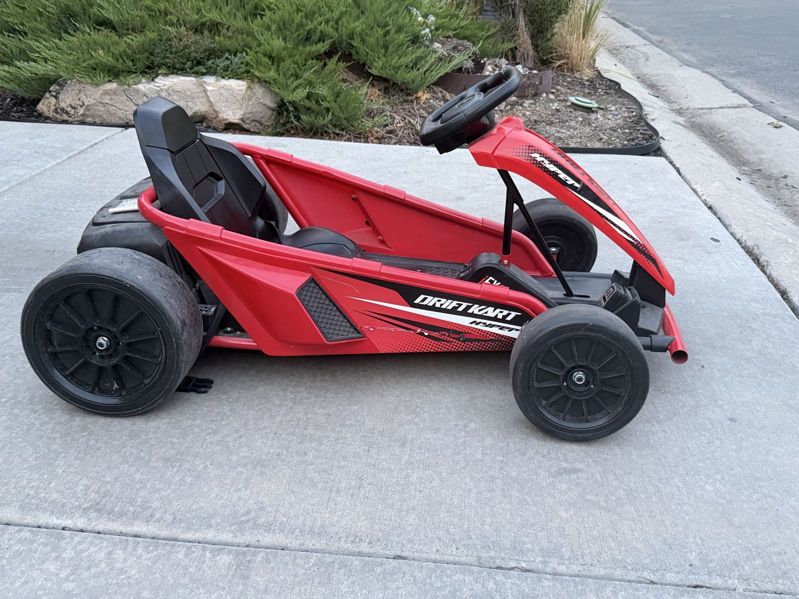 Hyper Drift Kart Electric Go Kart Red Kids Ride On Toy