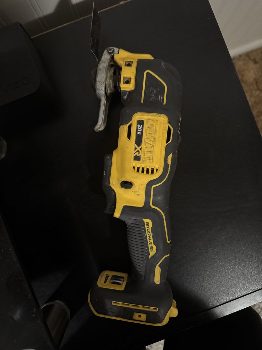 Dealt Multi Tool xr 20v