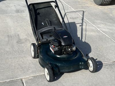 Briggs & Stratton push lawnmower